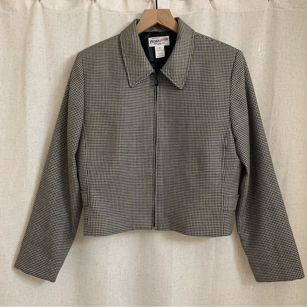 Pendleton Women’s Vintage Woolmark Houndstooth Cropped Full Zip Spread Collar